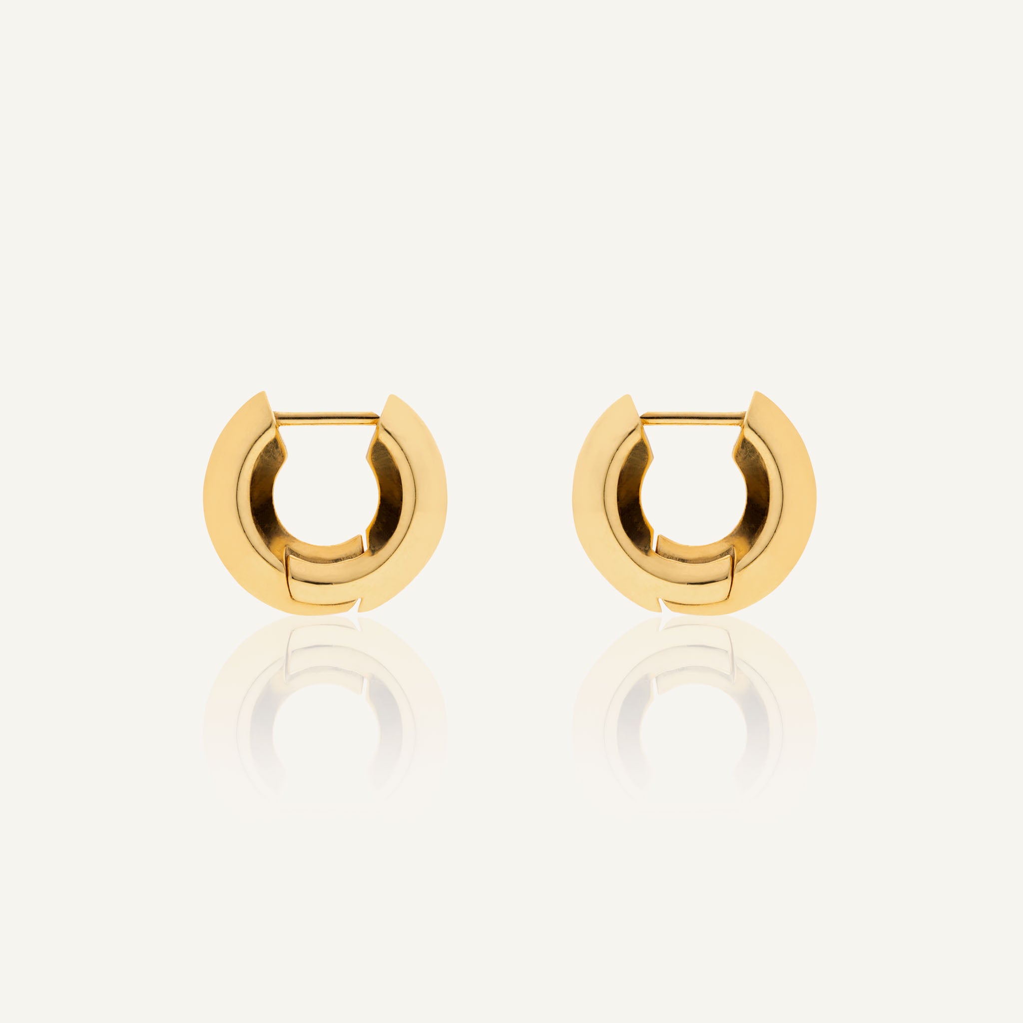 Sculptura Circle Earrings (Gold)