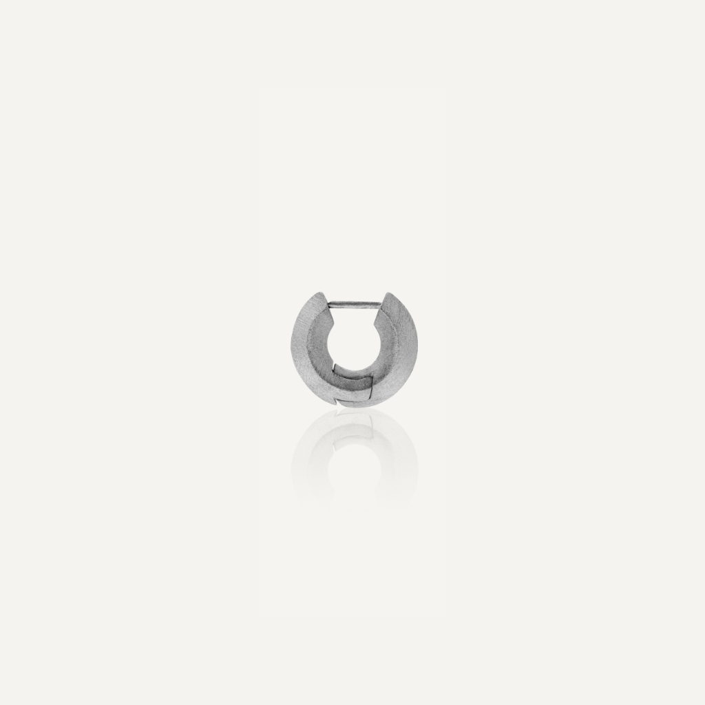 Sculptura Circle Earrings (Satin)